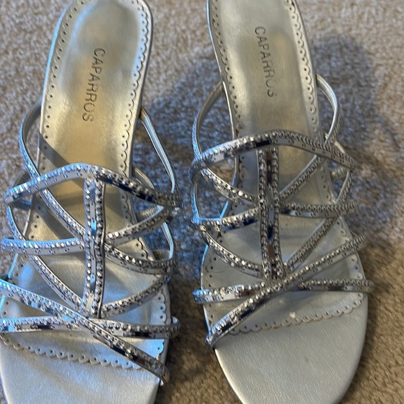 Caparros silver heels - Picture 2 of 5